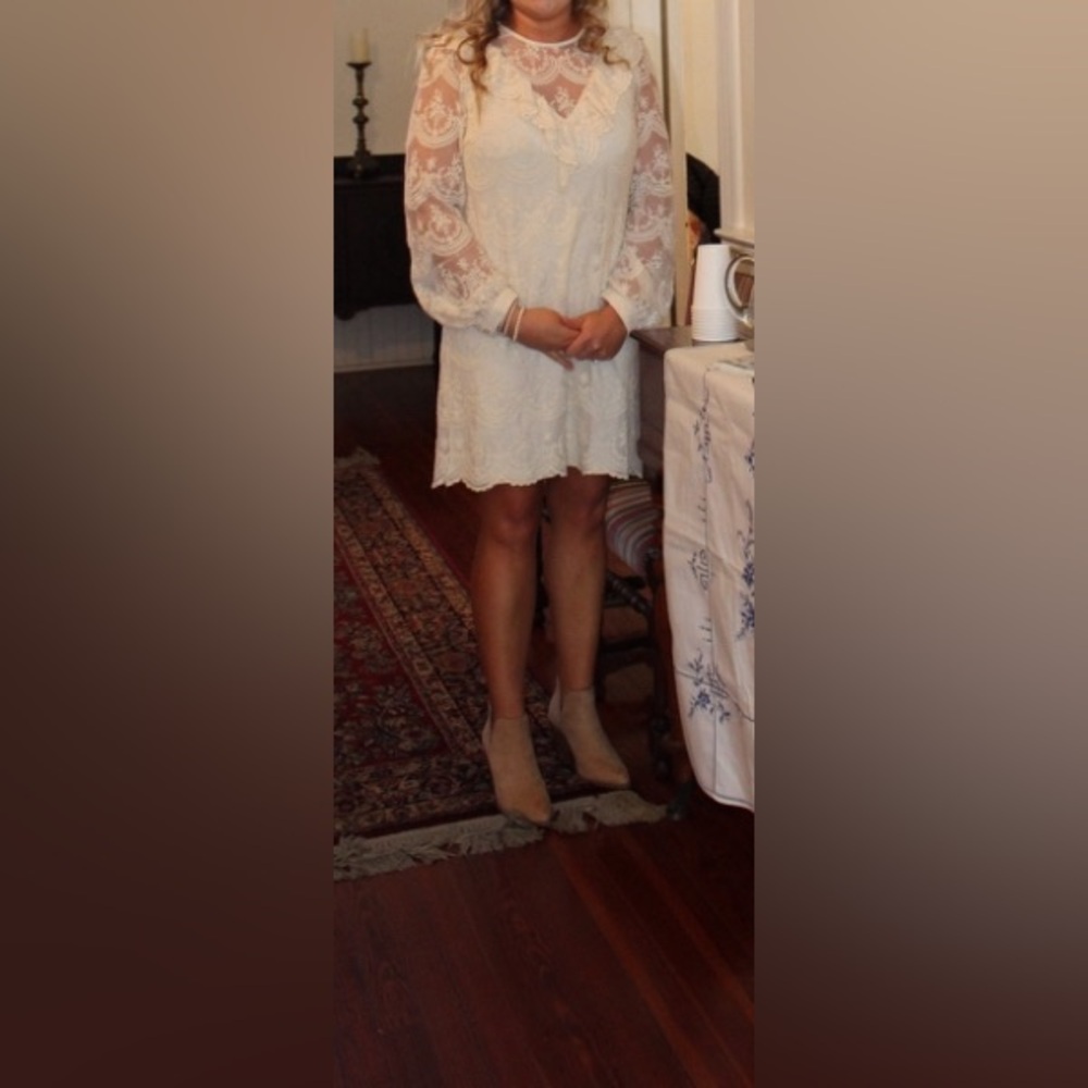 White lace dress